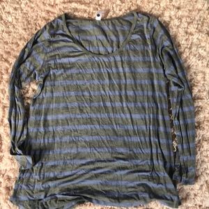 Lularoe long sleeve - size large
